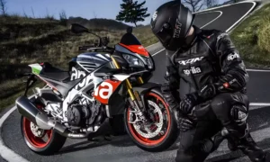 Aprilia Tuono V4 Usada Agora Custa Menos que uma Nova Yamaha MT-09