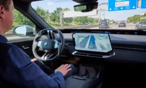 BMW Maps Unifica Navegação 3D e Condução Semiautônoma a Partir de Novembro de 2026