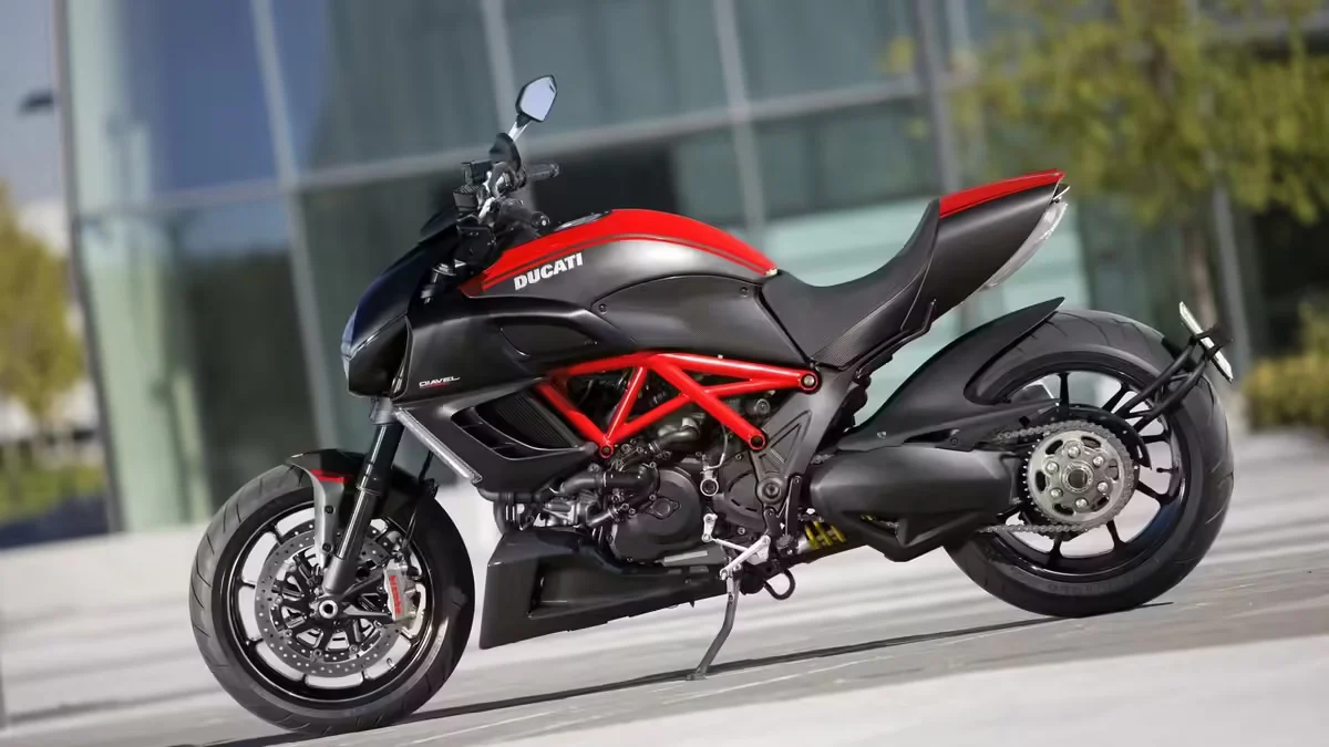 Motos clássicas da EICMA - Ducati Diavel