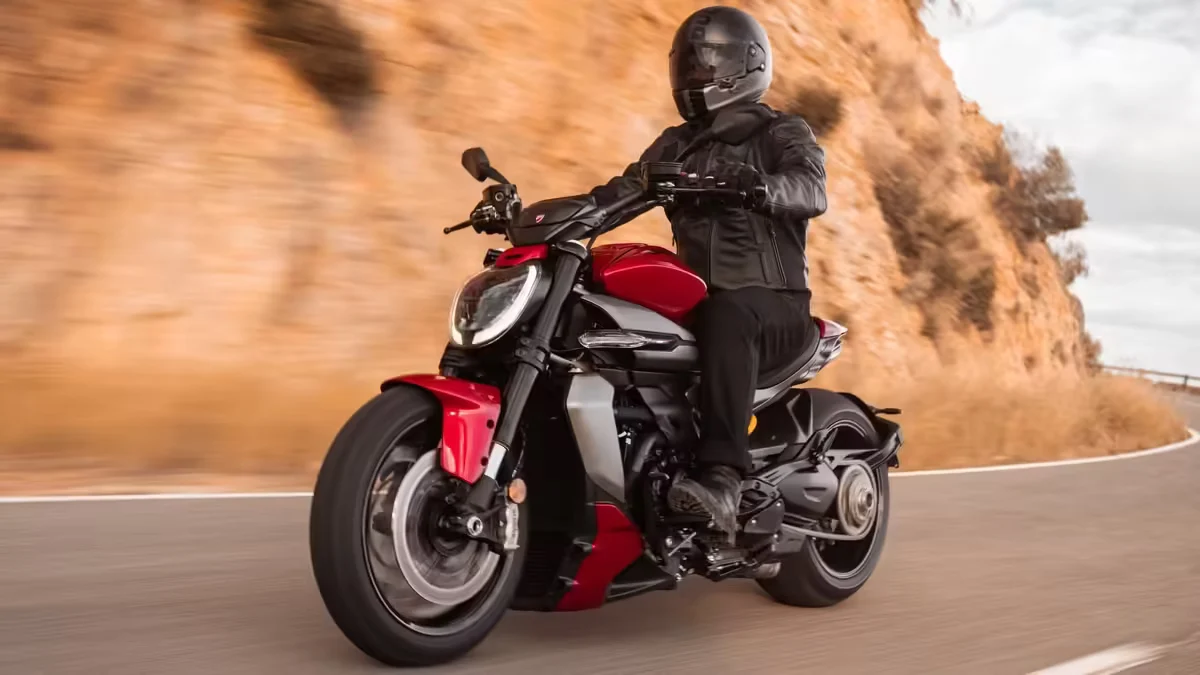 Dez Motos Cruiser Que - Ducati XDiavel V4
