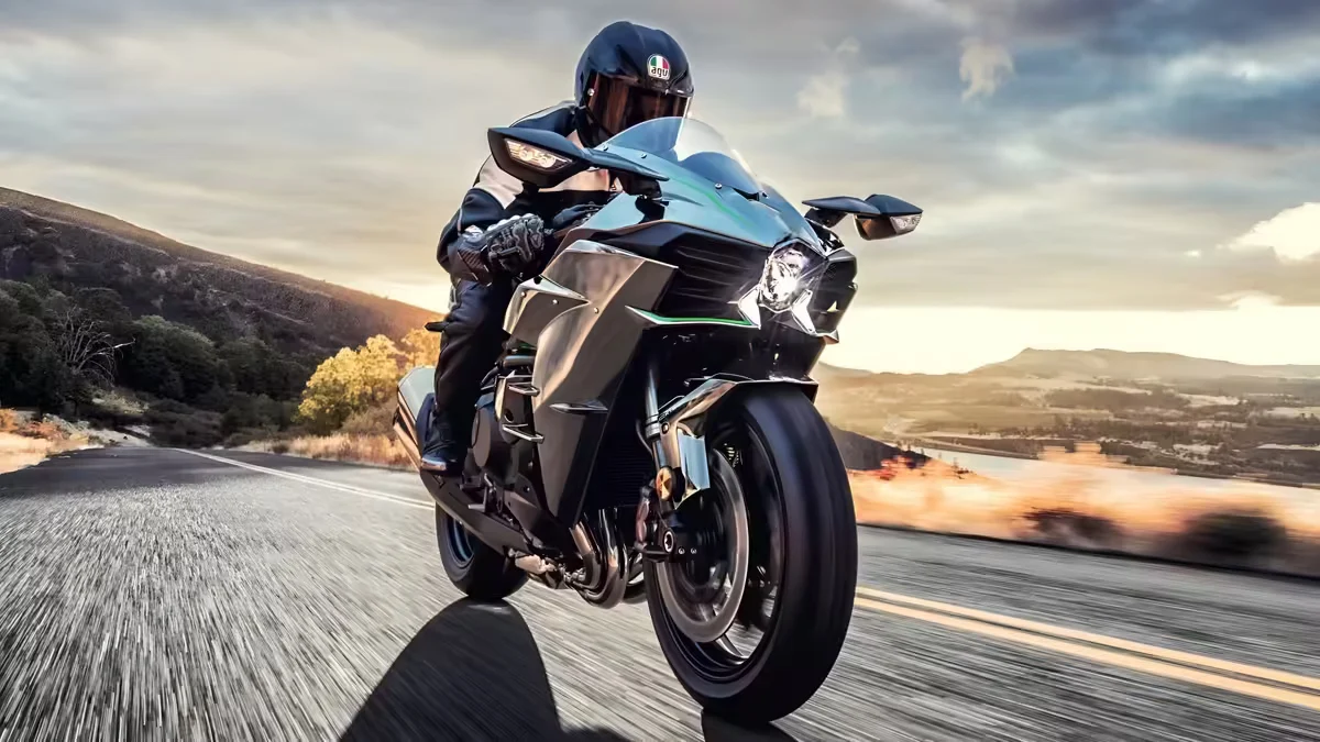 As 10 Motos Esportivas Clássicas do Futuro que Vale a Pena Conhecer Hoje - Kawasaki Ninja H2