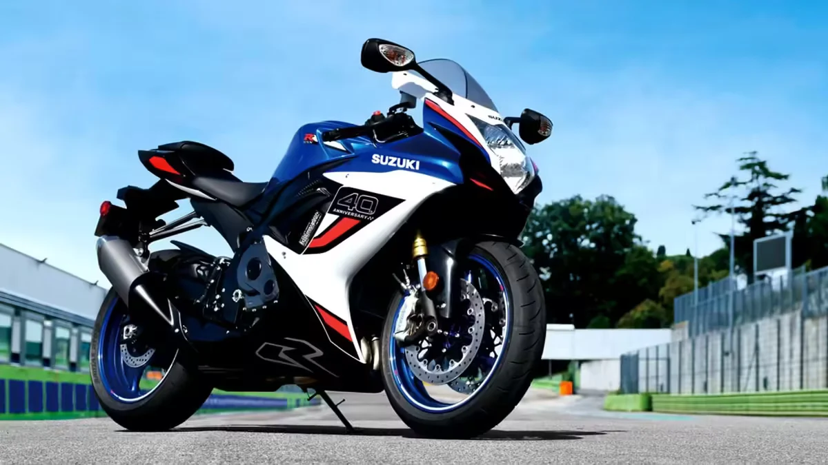As 10 Motos Esportivas Clássicas do Futuro que Vale a Pena Conhecer Hoje - Suzuki GSX-R750
